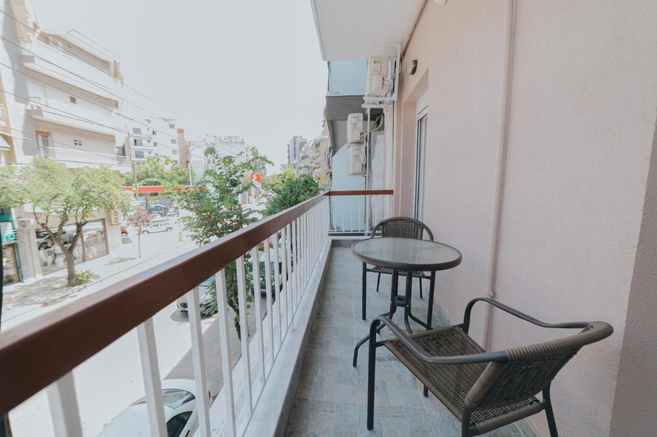Comfy And Stylish Apartment Salonicco Esterno foto