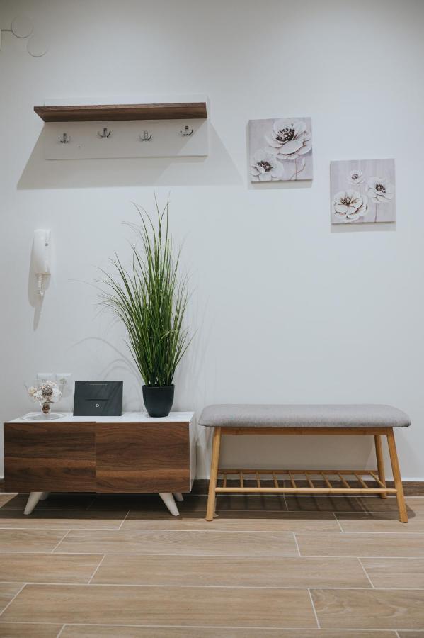 Comfy And Stylish Apartment Salonicco Esterno foto